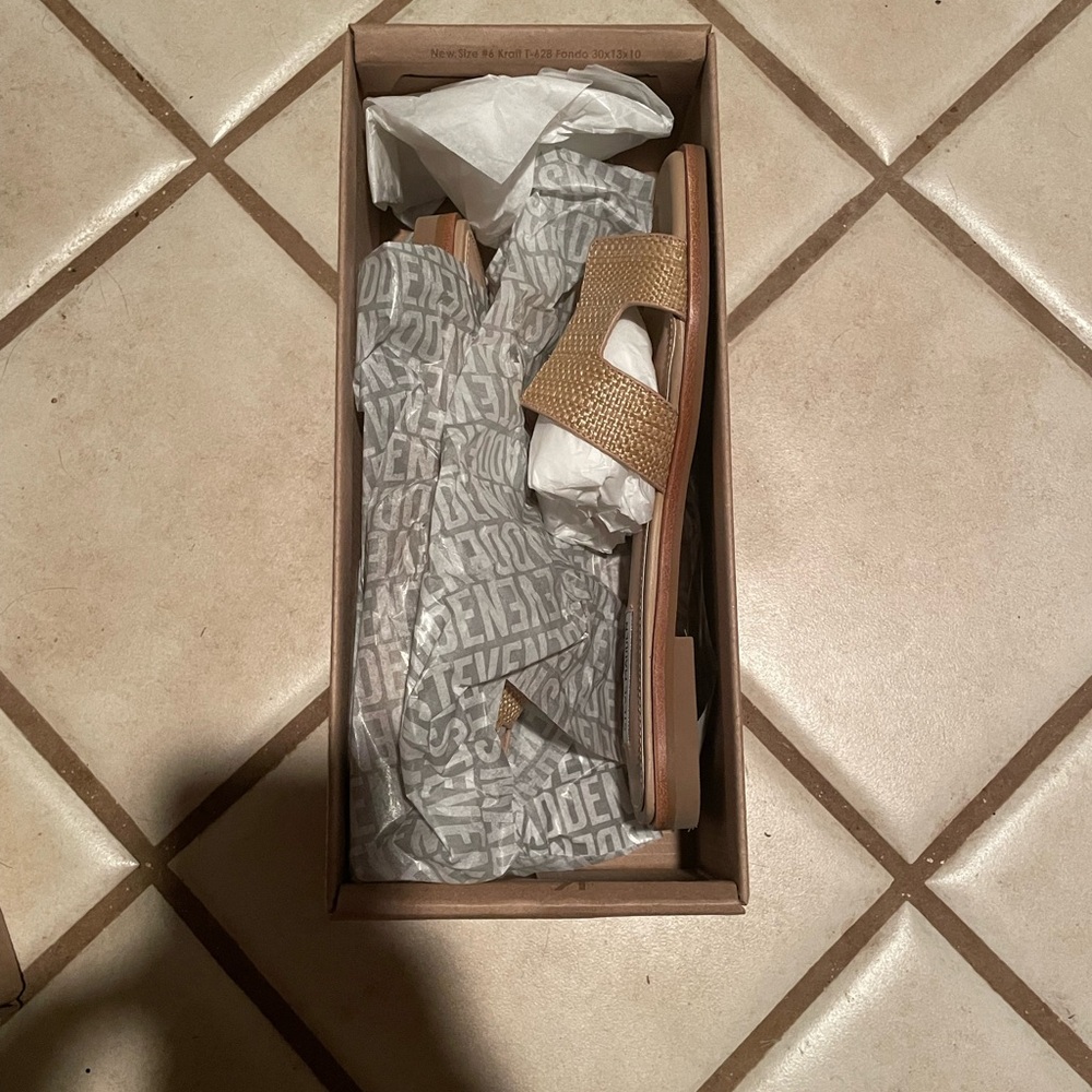 NWOT Steve Madden Raffia - Picture 3 of 3